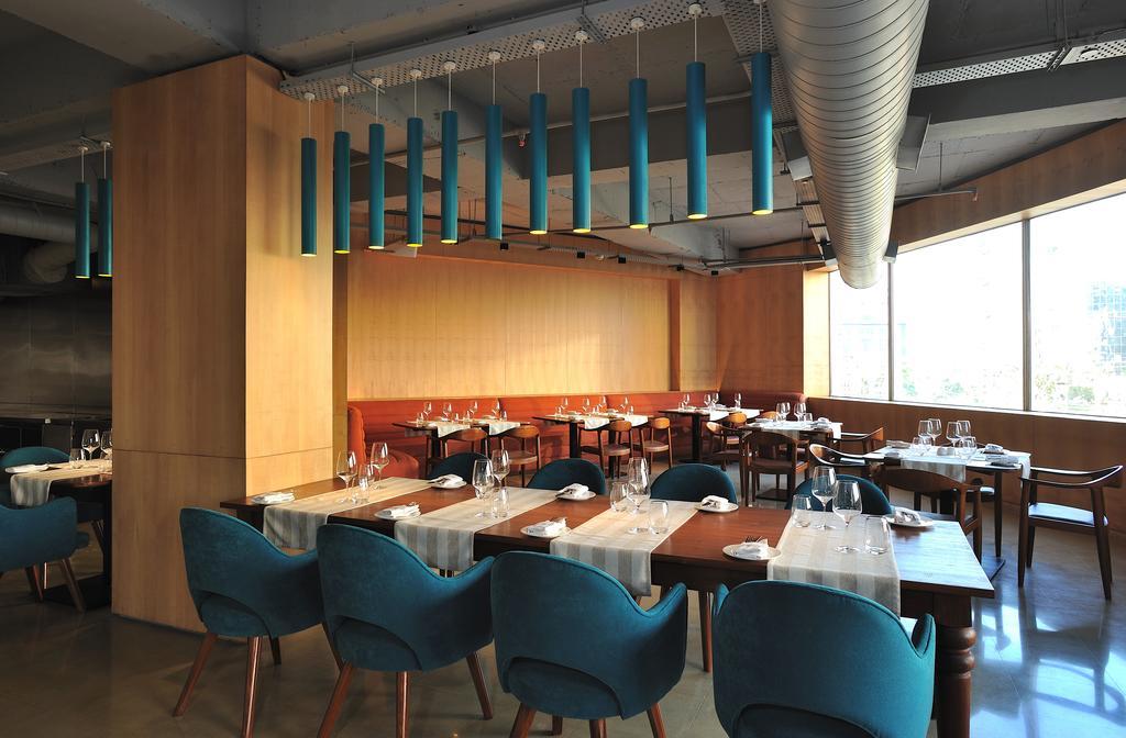 The Anya Hotel-Golf Course Road Gurgaon Exterior photo